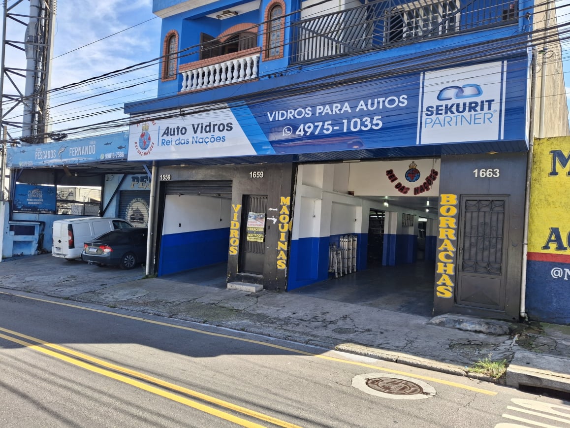 empresa especializada em troca e reparo de para-brisas, farol, vidros, setas e manutenção para seu veículo